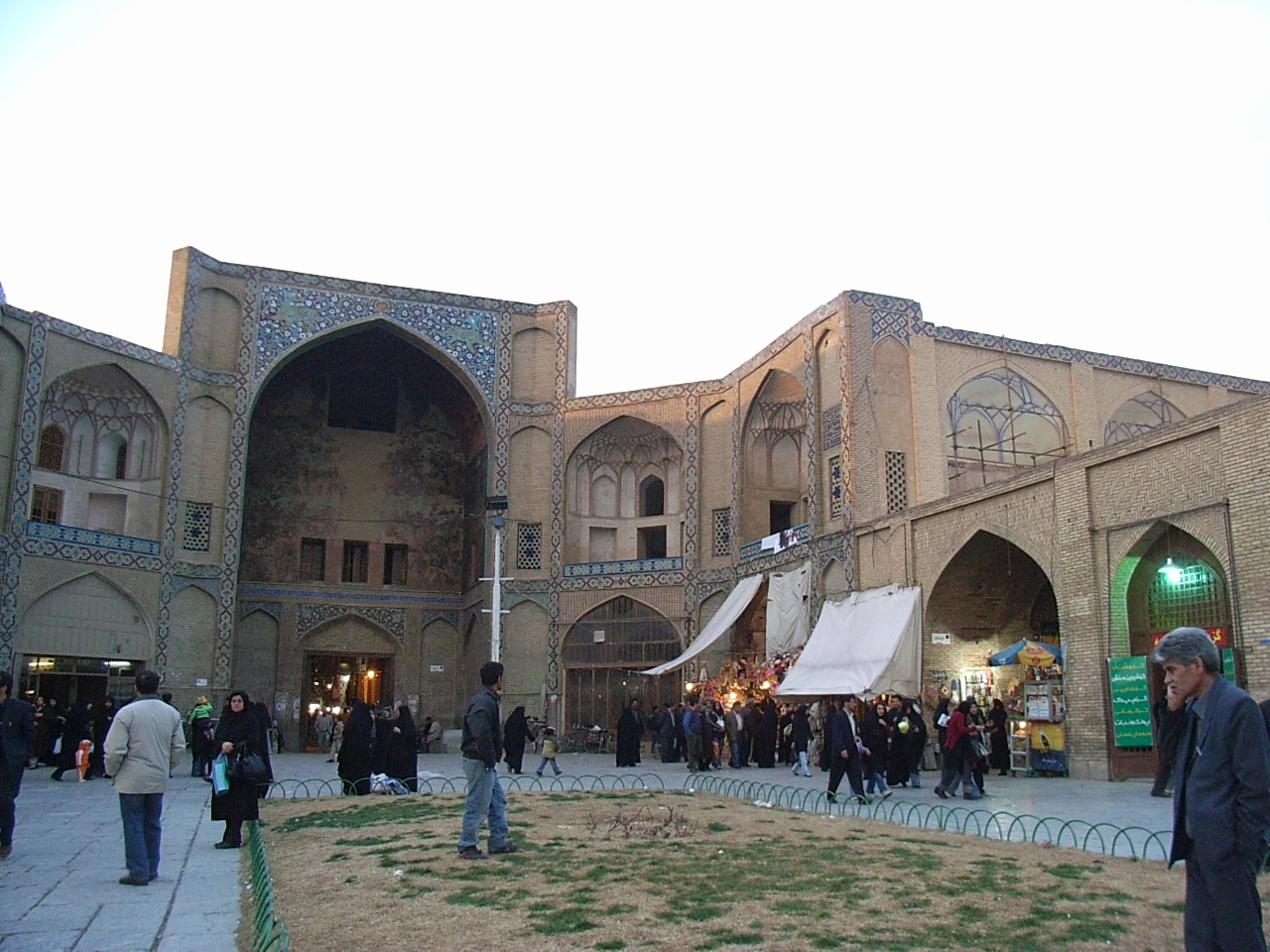 イスファハーンは世界の半分 イマーム広場 イマーム モスク イラン写真集 イラン旅行経験者が綴るブログ